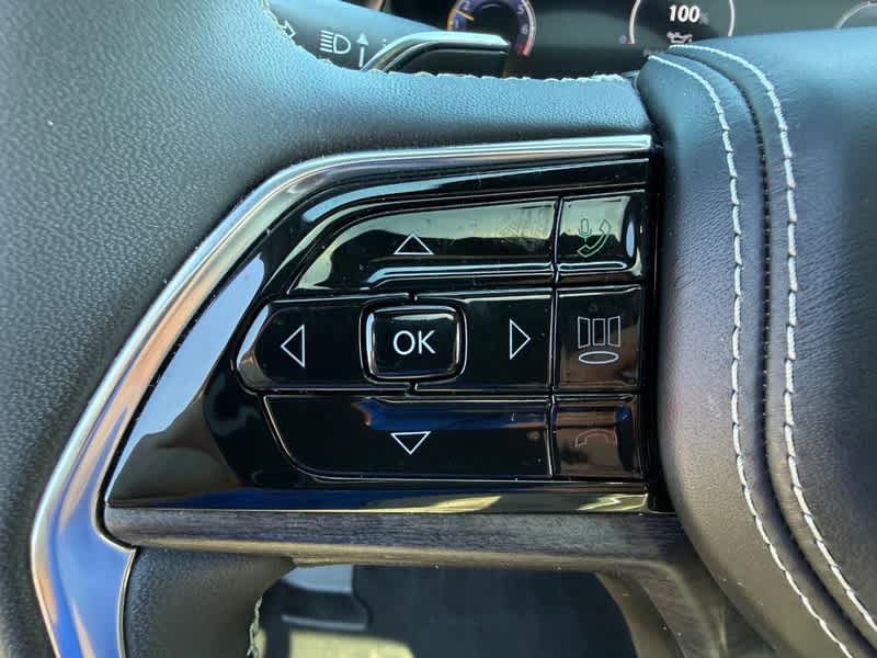 2023 Jeep Grand Cherokee L Overland 4x4