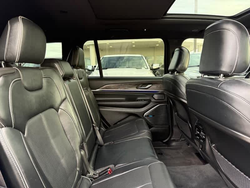 2022 Jeep Grand Cherokee L Overland 4x4