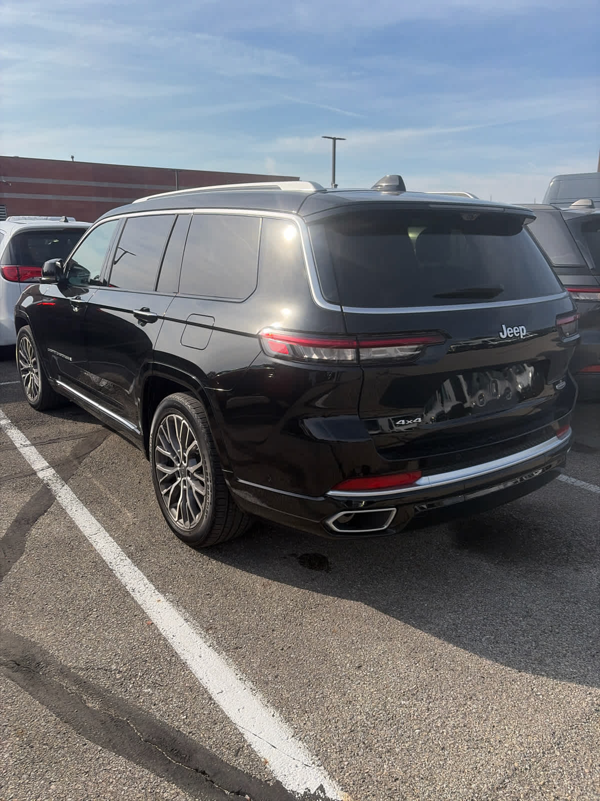 2023 Jeep Grand Cherokee L Summit Reserve - 4x4