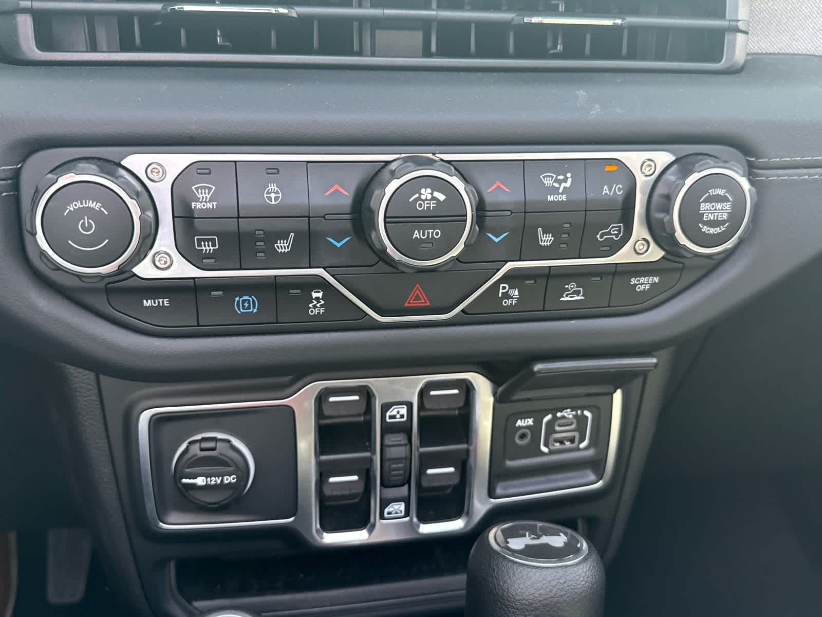 2025 Jeep Wrangler 4xe Sahara - 4x4