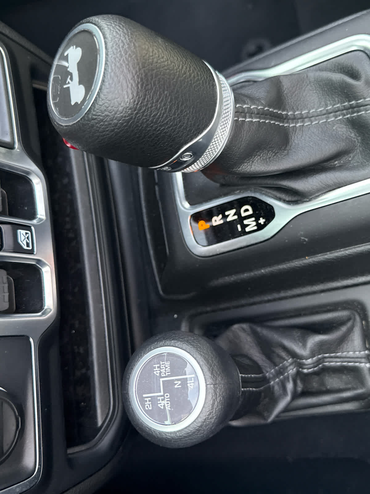 2025 Jeep Wrangler 4xe Sahara - 4x4