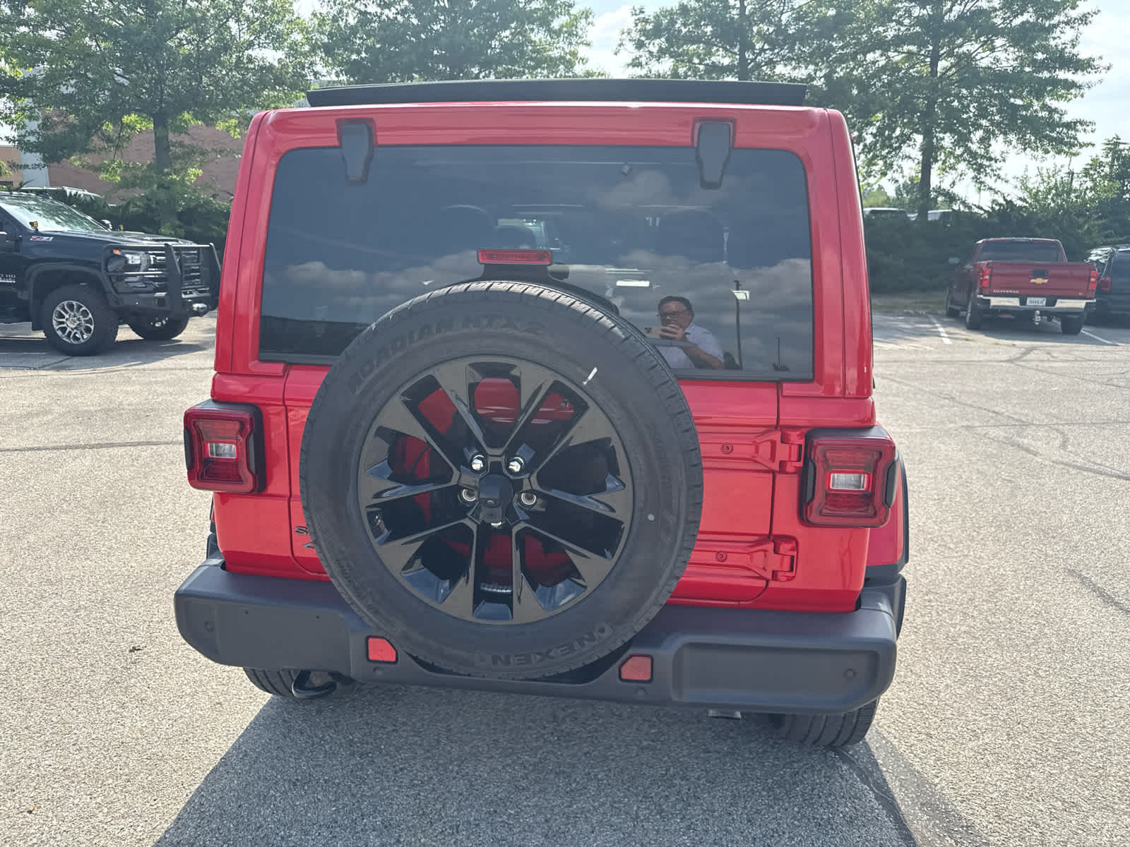 2025 Jeep Wrangler 4xe Sahara - 4x4