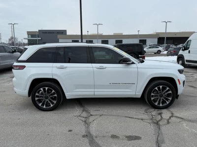 2022 Jeep Grand Cherokee 4xe Overland 4x4