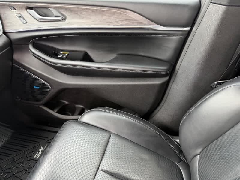 2022 Jeep Grand Cherokee 4xe Overland 4x4