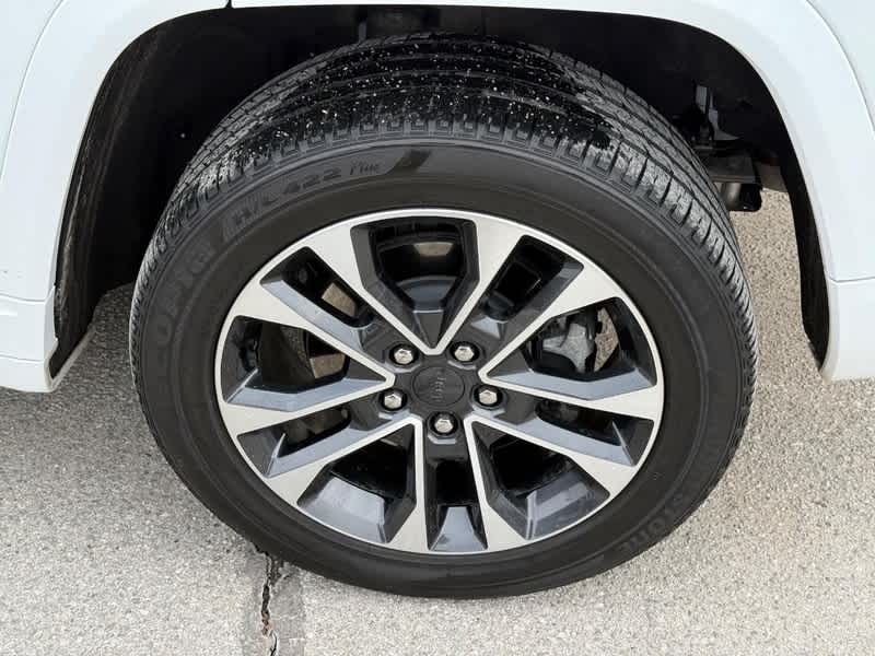 2022 Jeep Grand Cherokee 4xe Overland 4x4