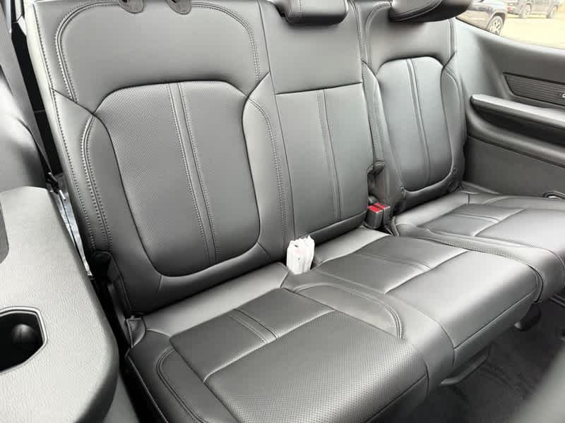 2026 Jeep Grand Wagoneer GRAND UPLAND 4X4