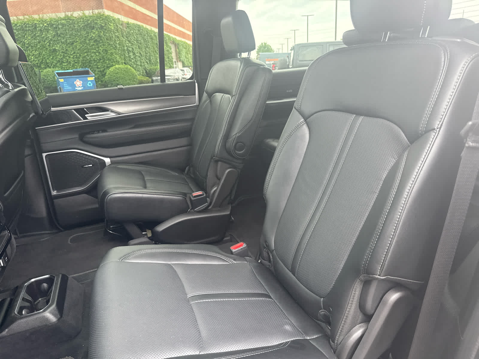 2024 Jeep Wagoneer Series II Carbide 4x4