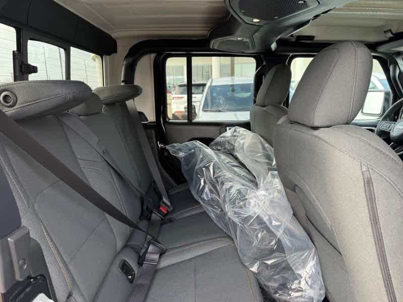 2026 Jeep Gladiator Sport S photo 4