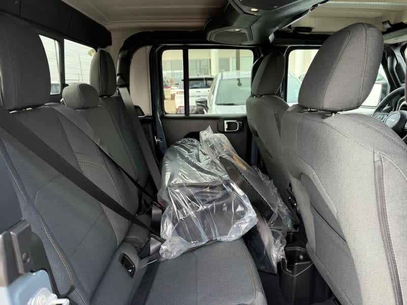 2026 Jeep Gladiator Sport S photo 4