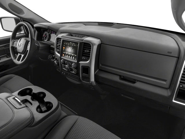 2017 RAM 1500 SLT Crew Cab 4x4 6'4' Box