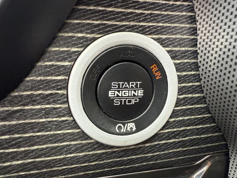 2021 RAM 1500 Limited Crew Cab 4x2 5'7' Box