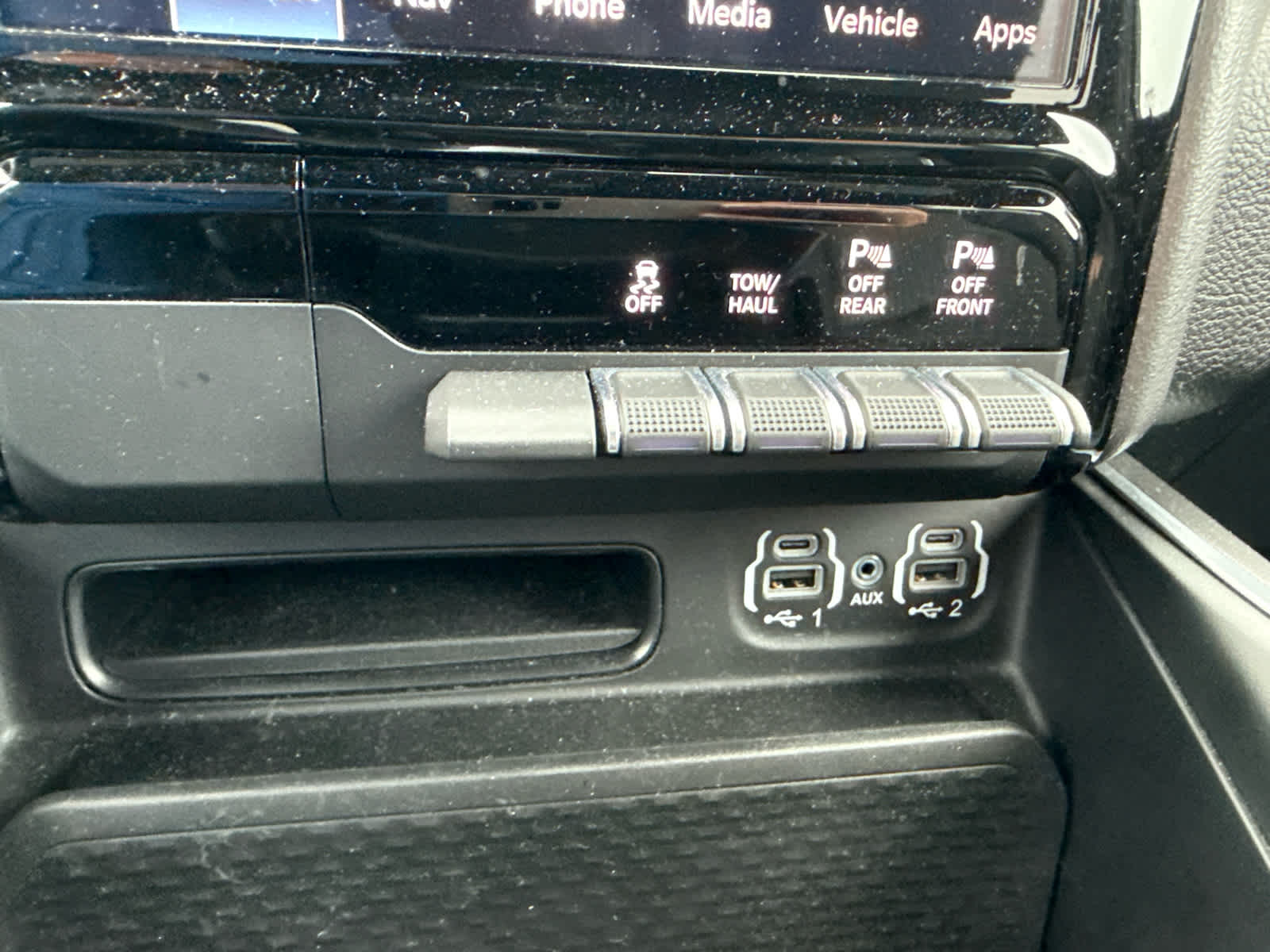 2023 RAM 1500 Big Horn - 4x4 Crew Cab 57 Box