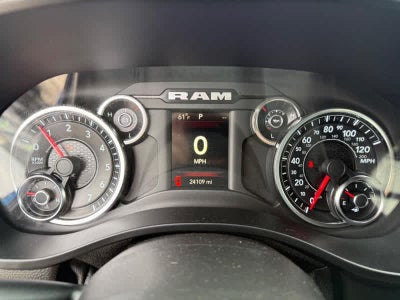 2020 RAM 1500 Big Horn Crew Cab 4x4 5'7' Box