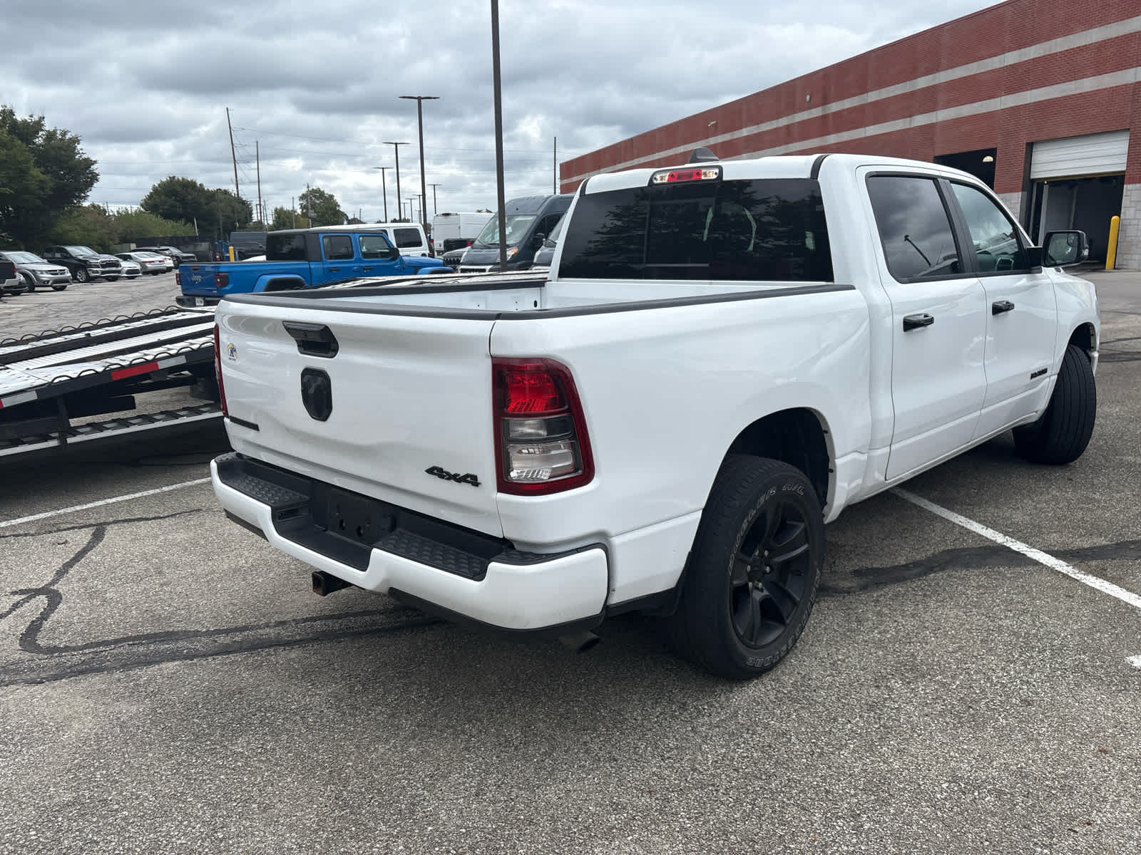 2023 RAM 1500 Big Horn Crew Cab 4x4 5'7' Box