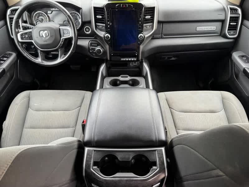 2020 RAM 1500 Big Horn Crew Cab 4x4 5'7' Box