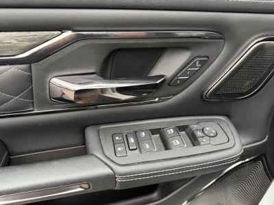 2026 RAM 1500 Limited Crew Cab 4x4 5'7' Box
