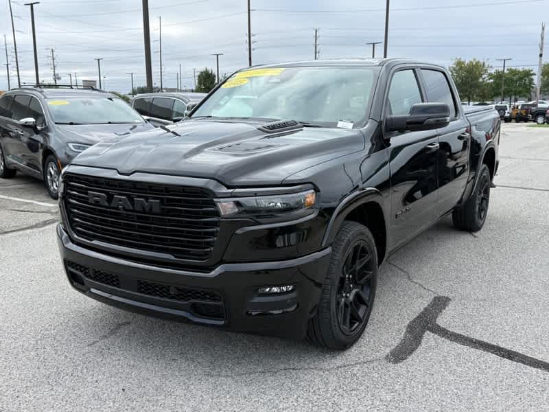 2025 RAM 1500 Laramie Crew Cab 4x4 5'7' Box
