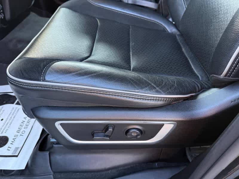 2021 RAM 1500 Laramie Crew Cab 4x4 5'7' Box