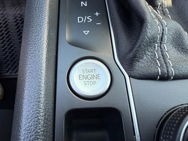 2021 Volkswagen Atlas 3.6L V6 SE w/Technology R-Line