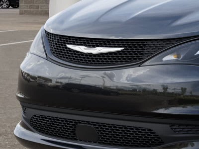 2027 Chrysler Pacifica LX