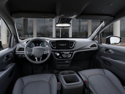 2027 Chrysler Pacifica LX
