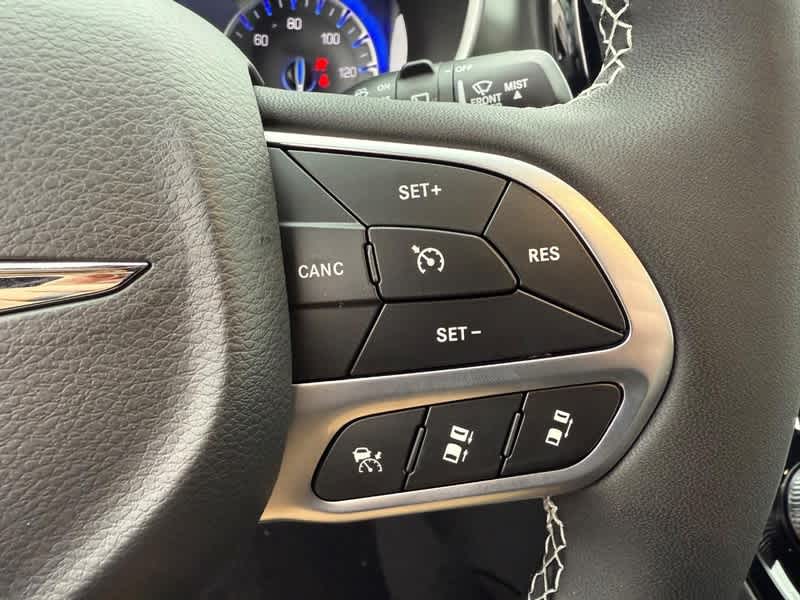 2026 Chrysler Voyager LX