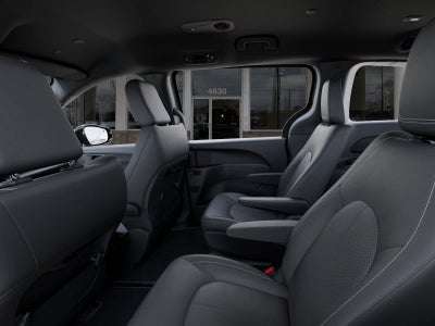 2027 Chrysler Pacifica LX