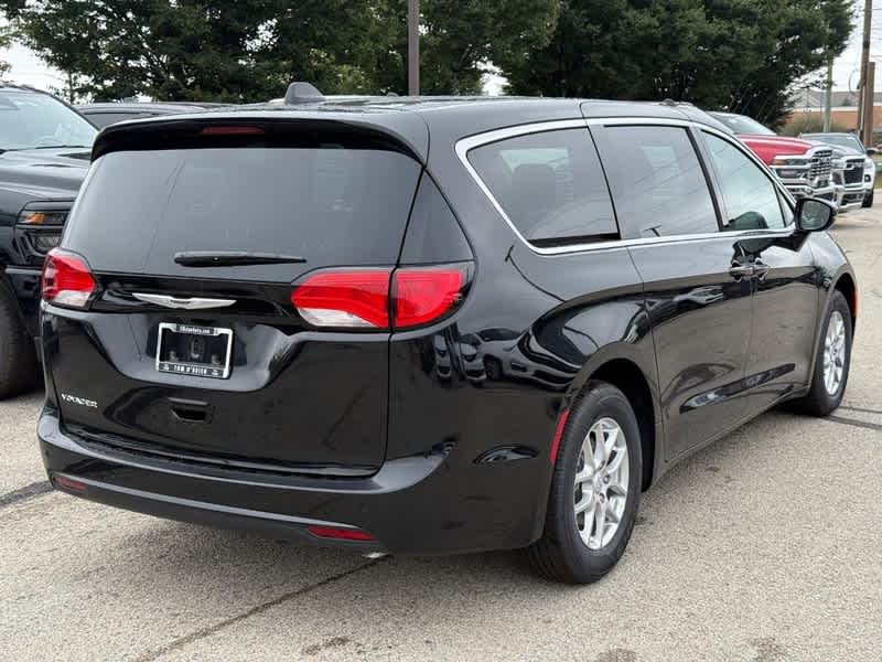 2026 Chrysler Voyager LX