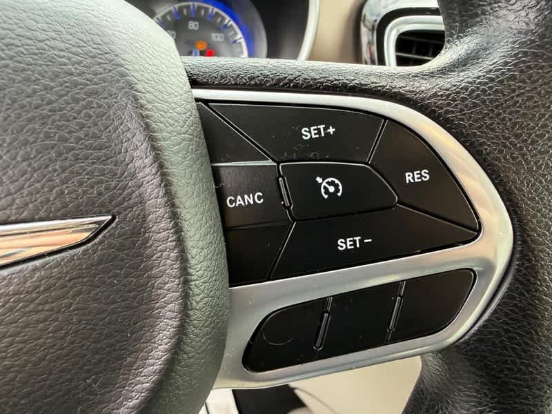 2021 Chrysler Voyager LXI