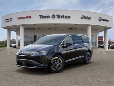 2027 Chrysler Pacifica LIMITED