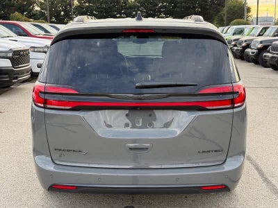 2025 Chrysler Pacifica Limited
