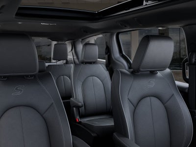 2027 Chrysler Pacifica LIMITED