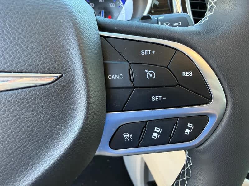 2023 Chrysler Pacifica Limited AWD