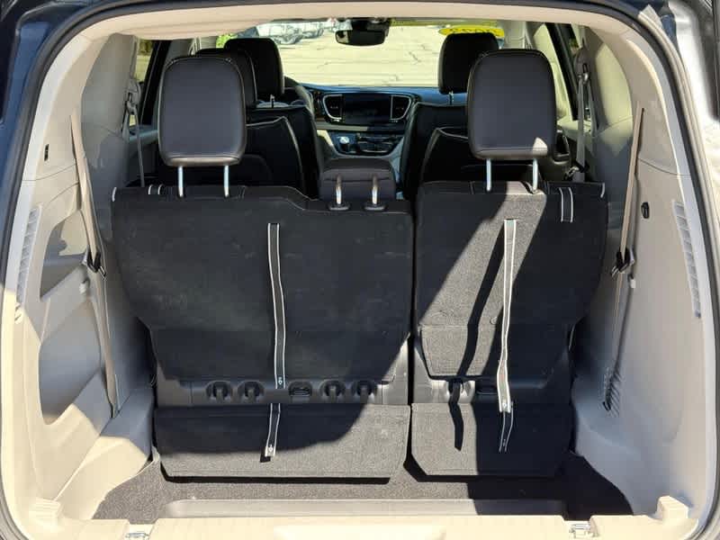 2023 Chrysler Pacifica Limited AWD