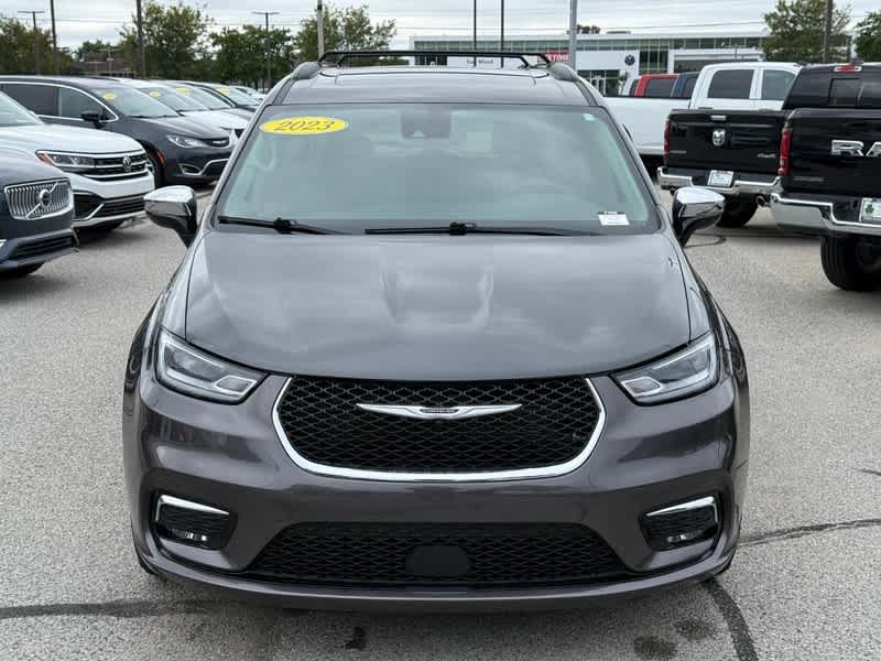 2023 Chrysler Pacifica Limited AWD