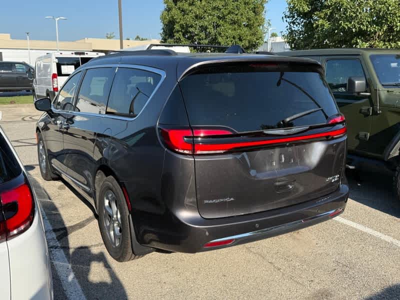 2023 Chrysler Pacifica Limited AWD