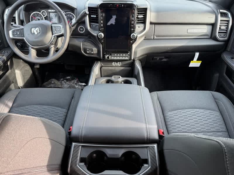 2026 RAM 3500 RAM BIG HORN CREW CAB 4X4 6'4' BOX