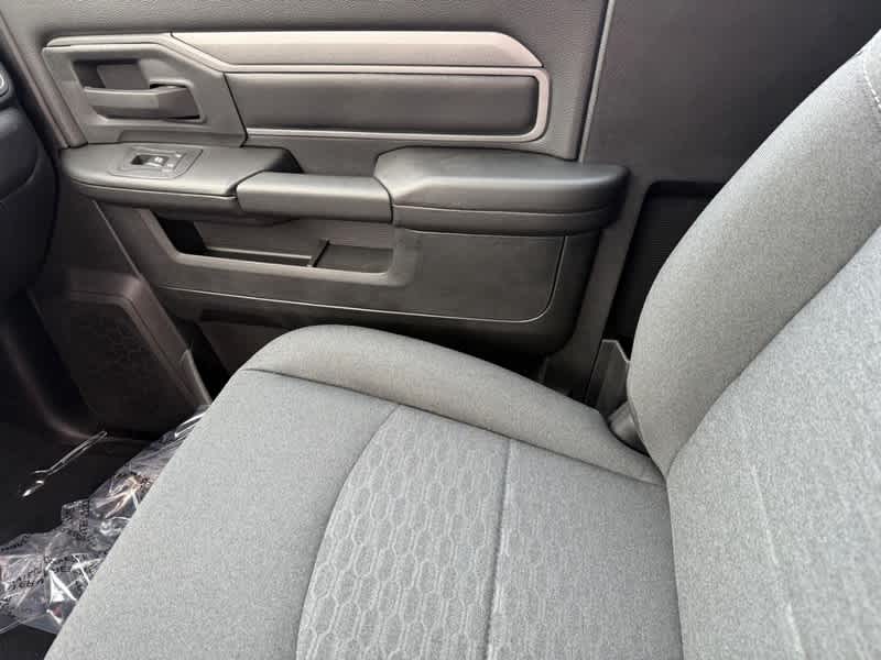 2026 RAM 2500 RAM 2500 TRADESMAN REGULAR CAB 4X4 8' BOX