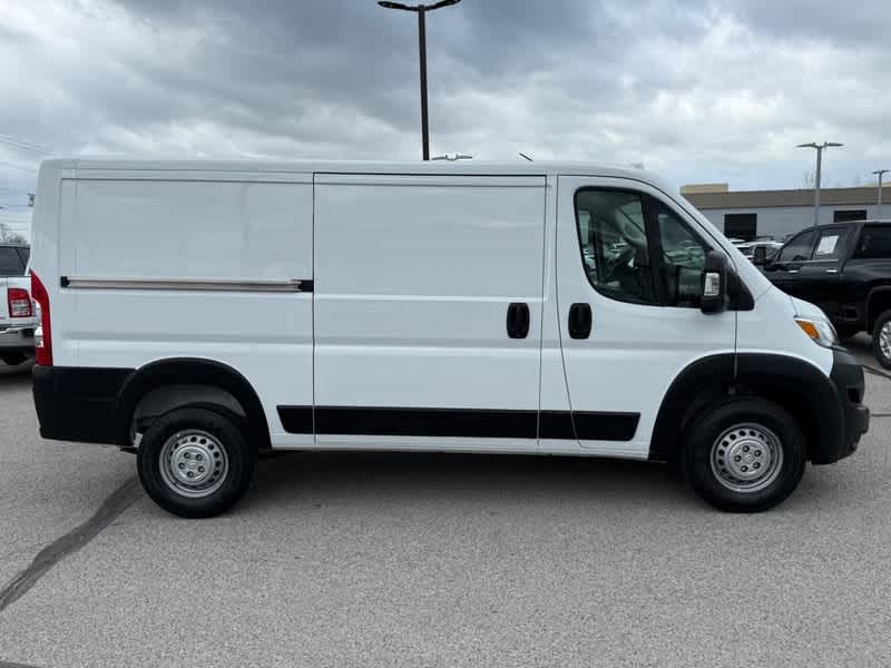 2025 RAM ProMaster Cargo Van LOW ROOF 136' WB