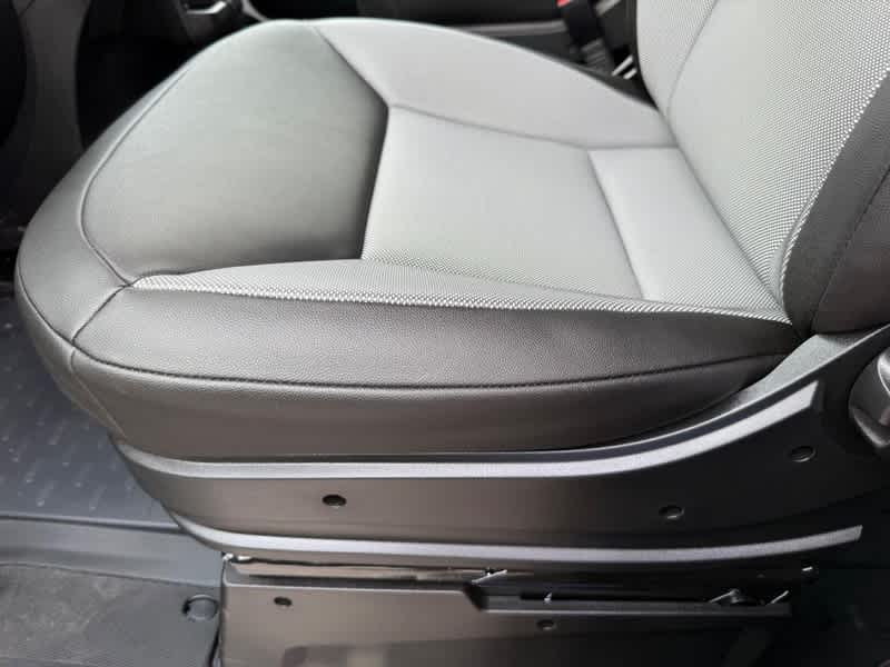 2025 RAM ProMaster Cargo Van LOW ROOF 136' WB