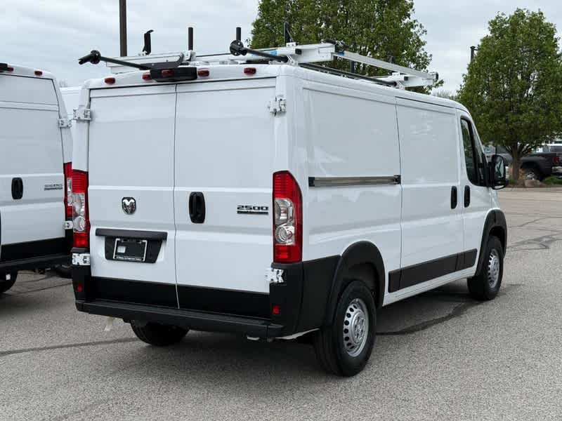2025 RAM ProMaster LOW ROOF 136' WB