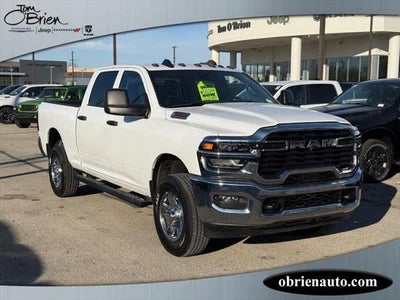 2025 RAM 2500 Tradesman Crew Cab 4x4 6'4' Box