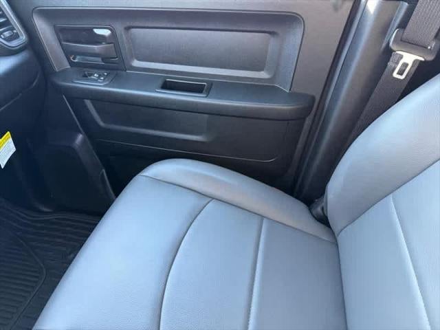 2025 RAM 2500 Tradesman Crew Cab 4x4 6'4' Box