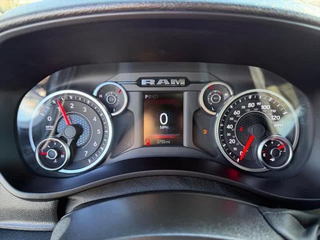 2025 RAM 2500 Tradesman Crew Cab 4x4 6'4' Box