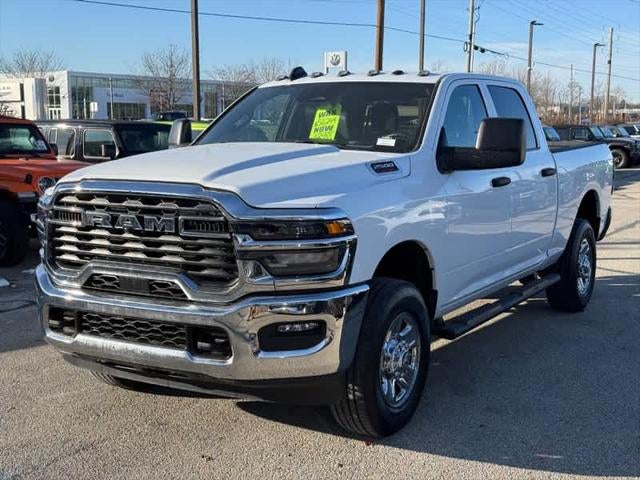 2025 RAM 2500 Tradesman Crew Cab 4x4 6'4' Box