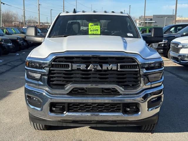 2025 RAM 2500 Tradesman Crew Cab 4x4 6'4' Box
