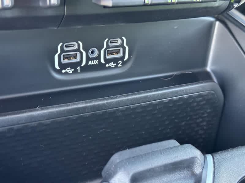 2022 RAM 2500 Laramie Crew Cab 4x4 6'4' Box