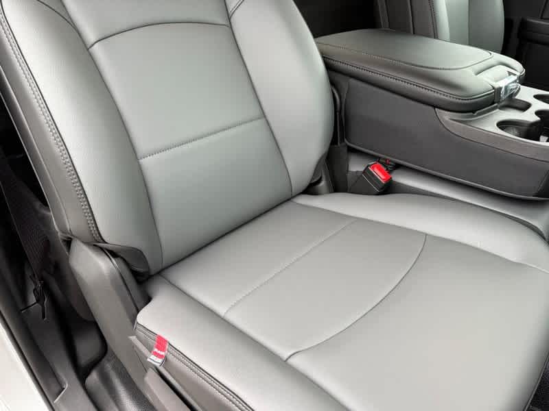 2026 RAM 5500 Chassis Cab RAM 5500 TRADESMAN CHASSIS REGULAR CAB 4X4 84' CA