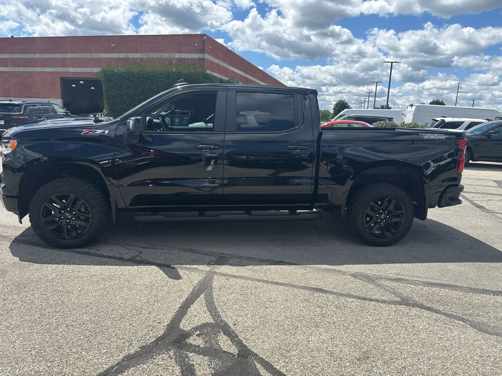 2024 Chevrolet Silverado 1500 4WD Crew Cab Short Bed LT Trail Boss