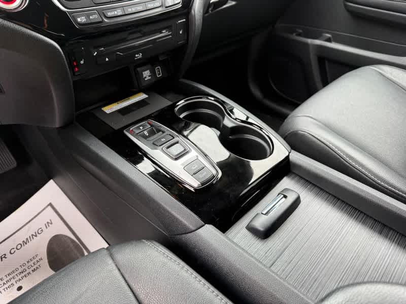 2021 Honda Pilot AWD Touring 8 Passenger